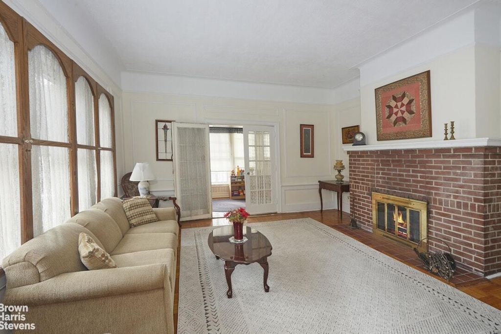 Property photo 3 of 13 <Alttext/>
