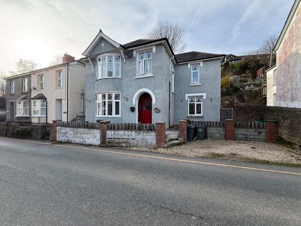Property photo 1 of 29