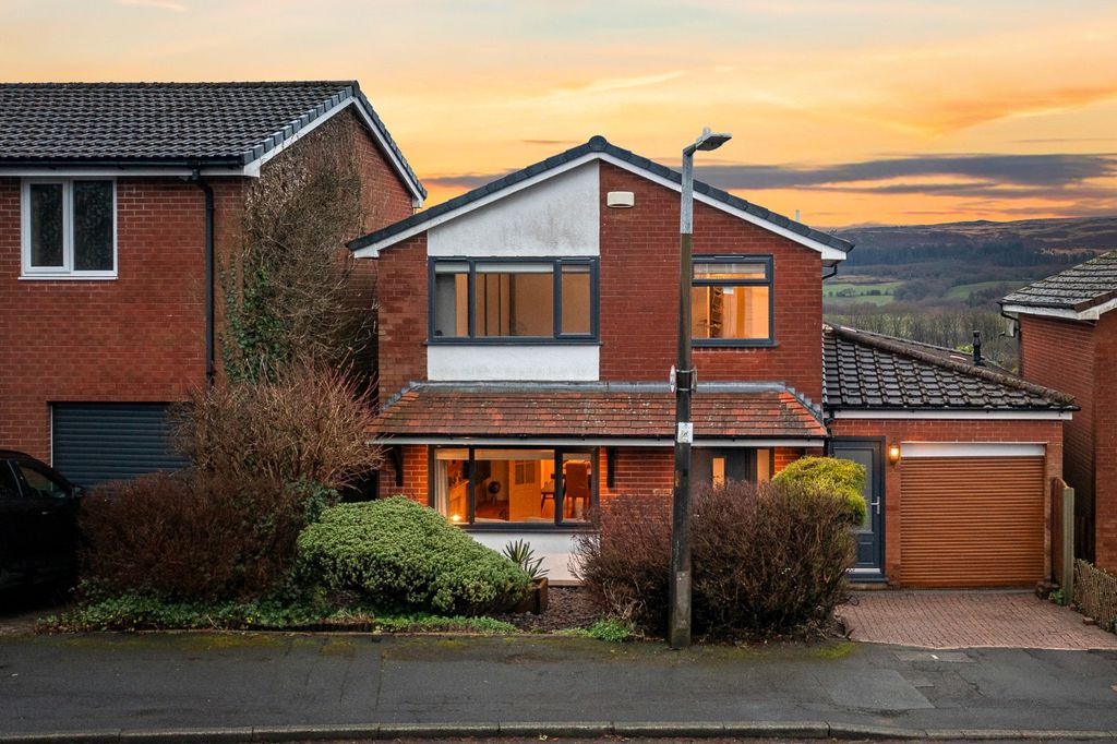 Property photo 1 of 56 4805970