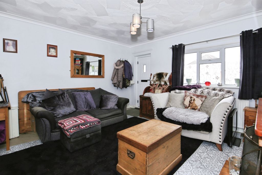 Property photo 3 of 18