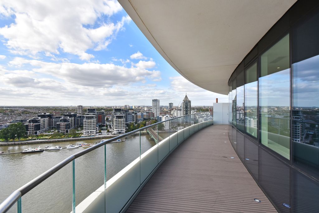 Property photo 3 of 11