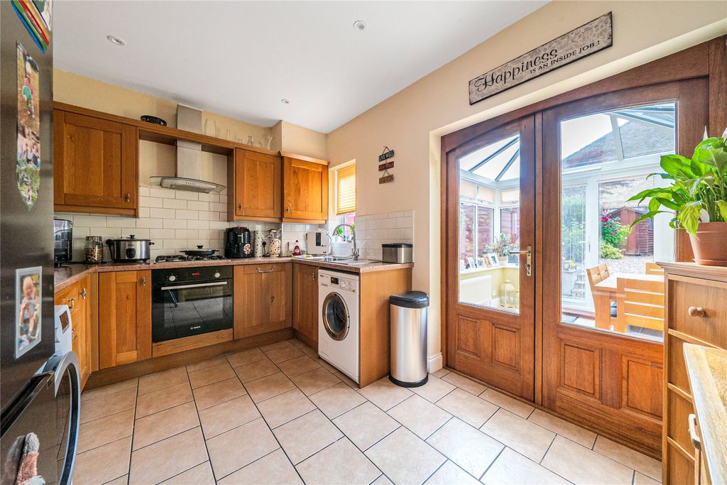 Property photo 3 of 14 Picture No. 05