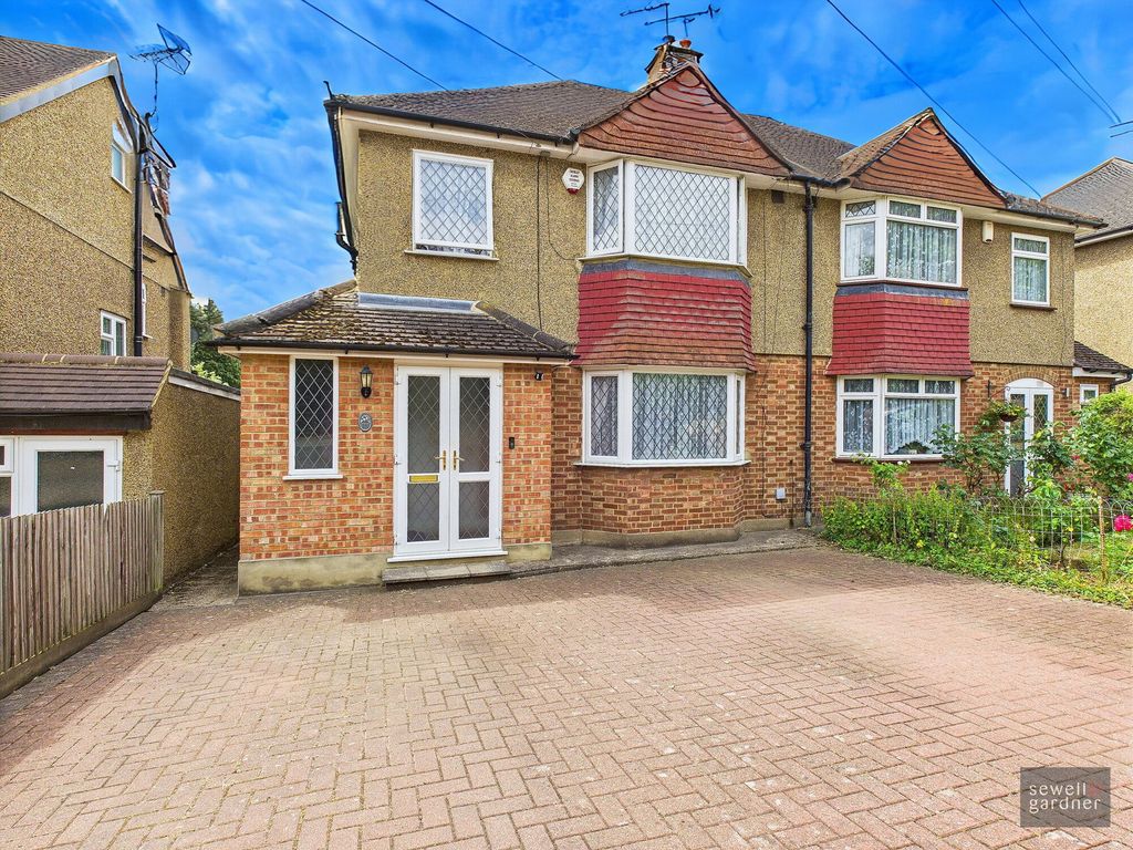 Property photo 1 of 17