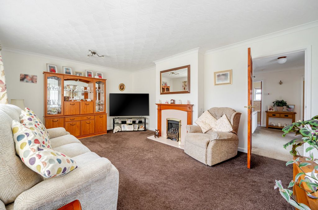 Property photo 2 of 20 24-6A3E5374763B3-...