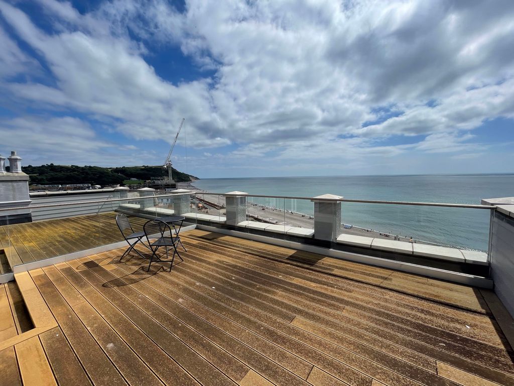 Property photo 3 of 15 Photo 2