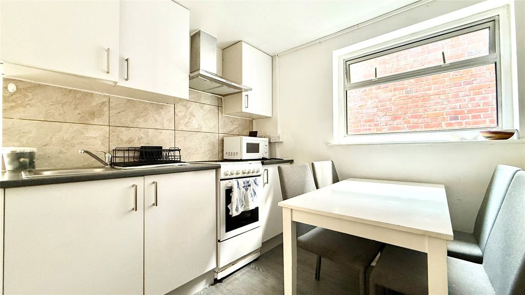 Property photo 2 of 3 Picture No. 07