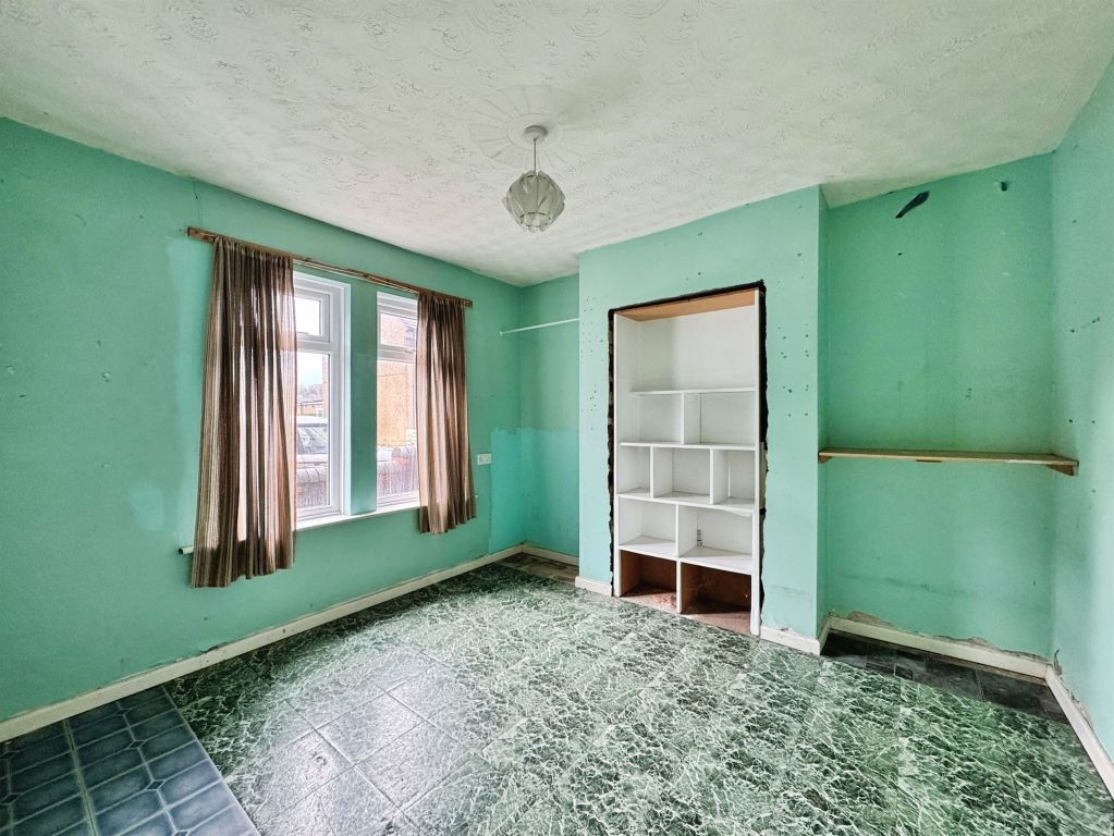 Property photo 2 of 12