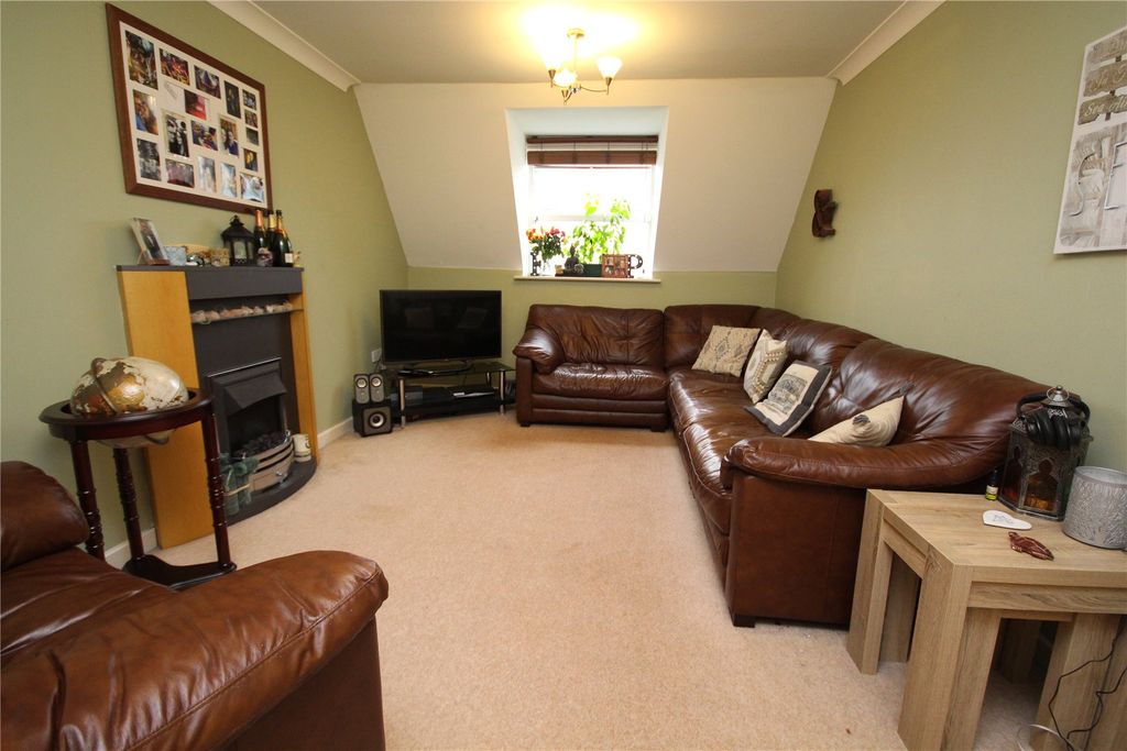 Property photo 3 of 11 Picture No. 25