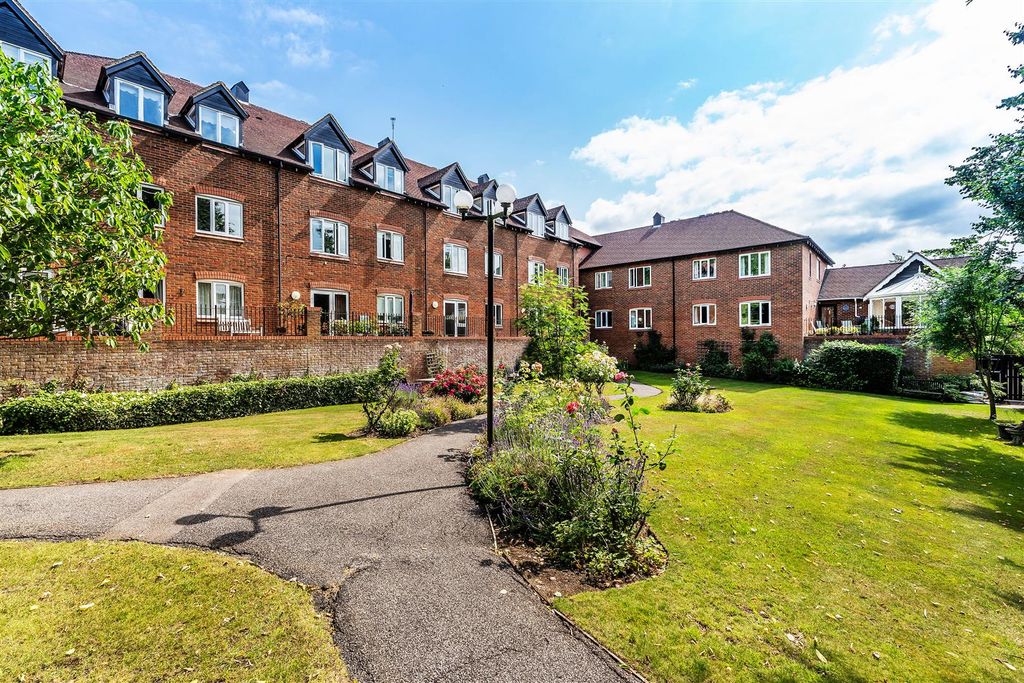 Property photo 1 of 10 27-Holly-Court-4.Jpg