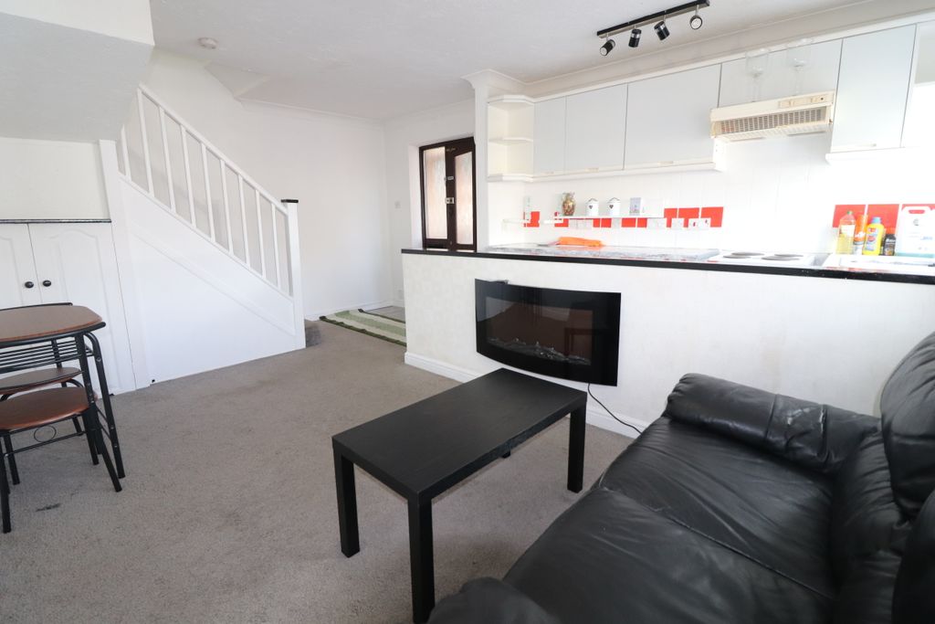 Property photo 3 of 8 Reception Room