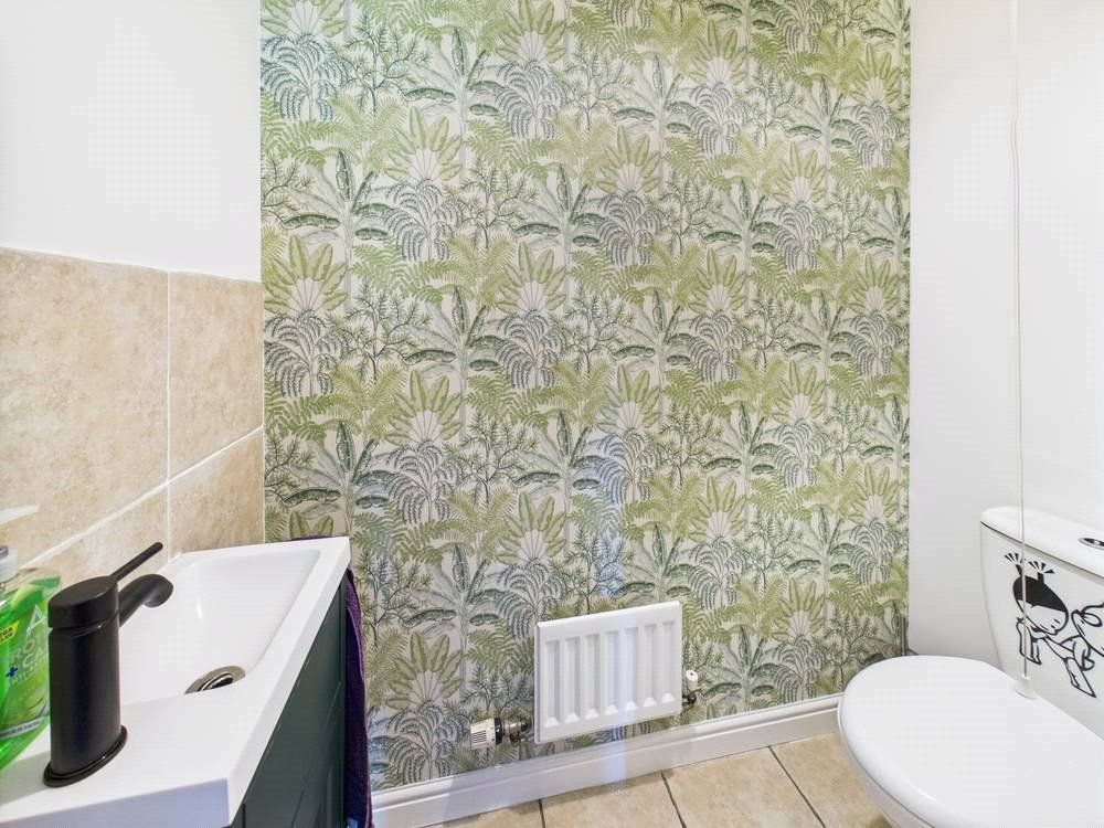 Property photo 3 of 16 Picture No. 17