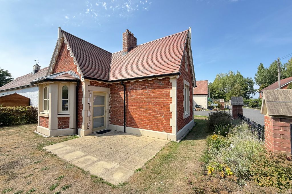 Property photo 1 of 22 Rear