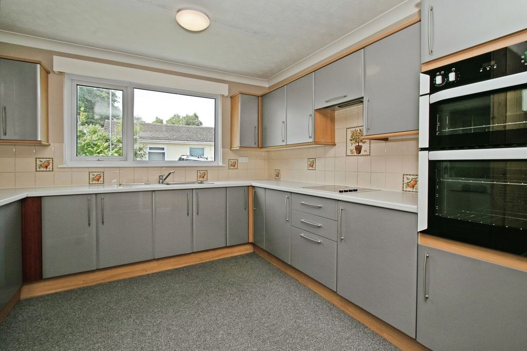 Property photo 2 of 20 Pbox-Img.Jpg
