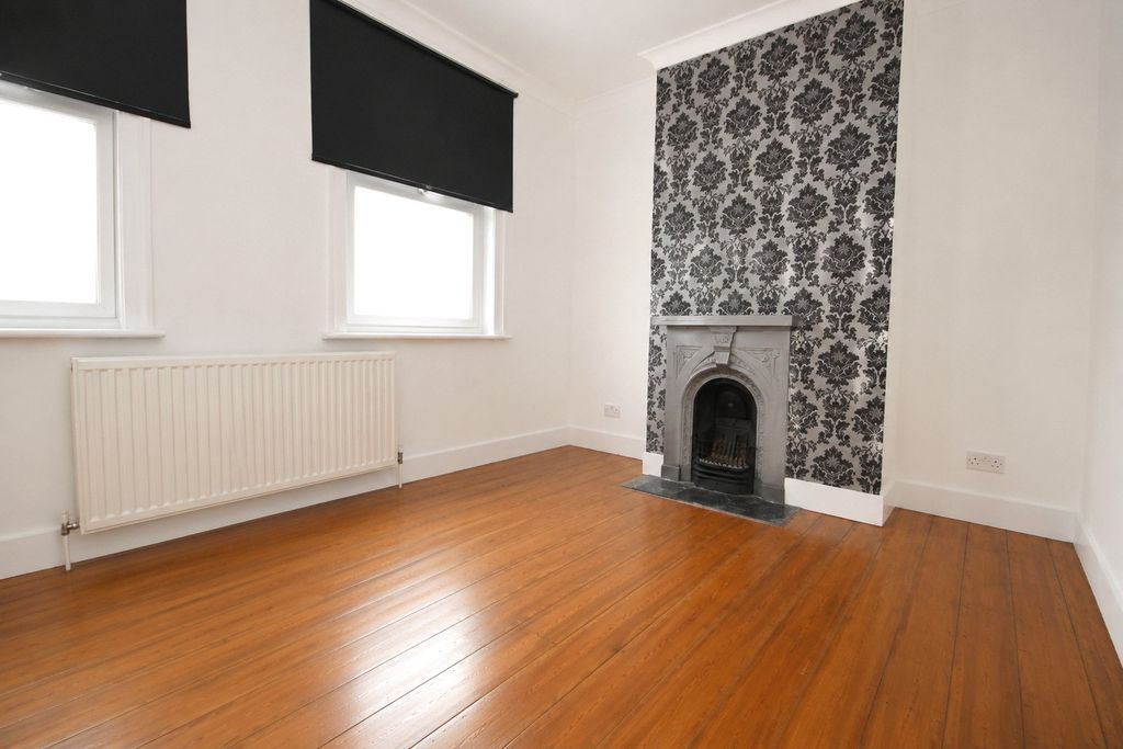Property photo 3 of 13 Bedroom 2