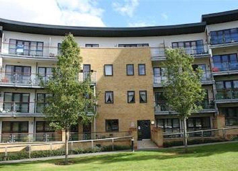 Property photo 1 of 7 Redwing Crescent Greenhithe