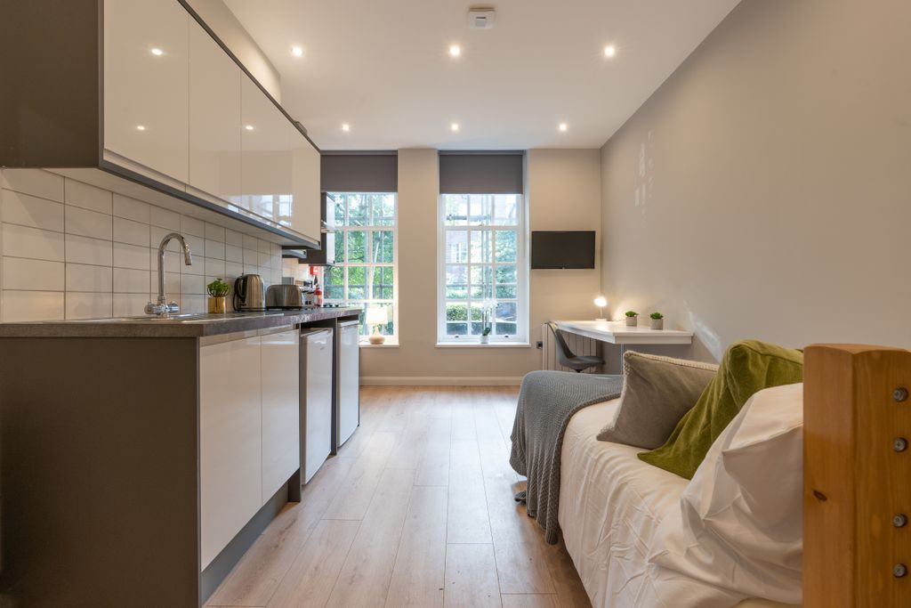 Property photo 2 of 5 Jesmond View A Studio 10 Bedroom 1