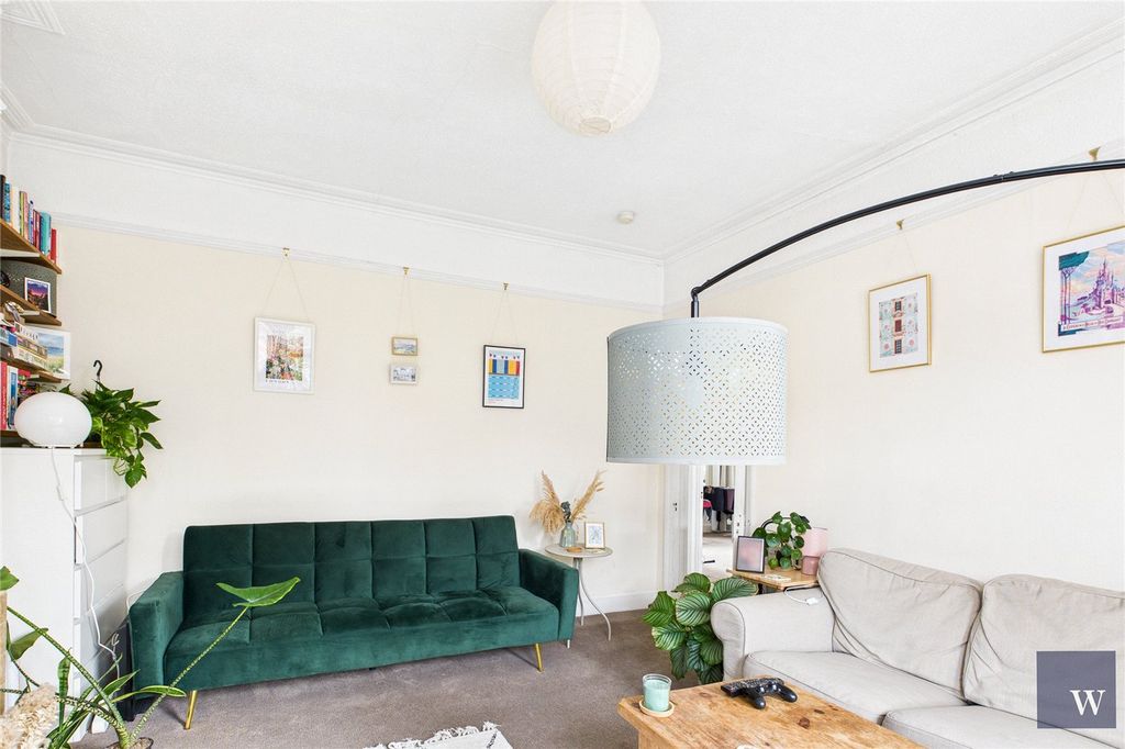 Property photo 3 of 10 Picture No. 06