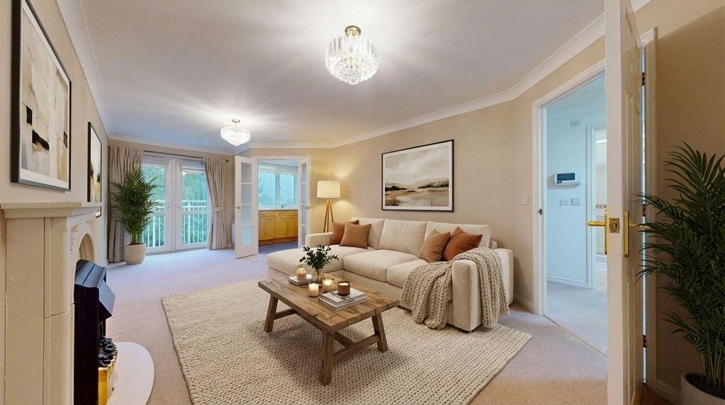 Property photo 3 of 21 Henbury Court Living Room, Potential