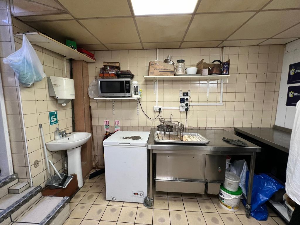 Property photo 3 of 9 Gallery