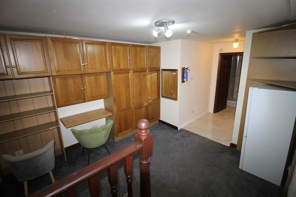 Property photo 2 of 11 Img_0678.Jpg