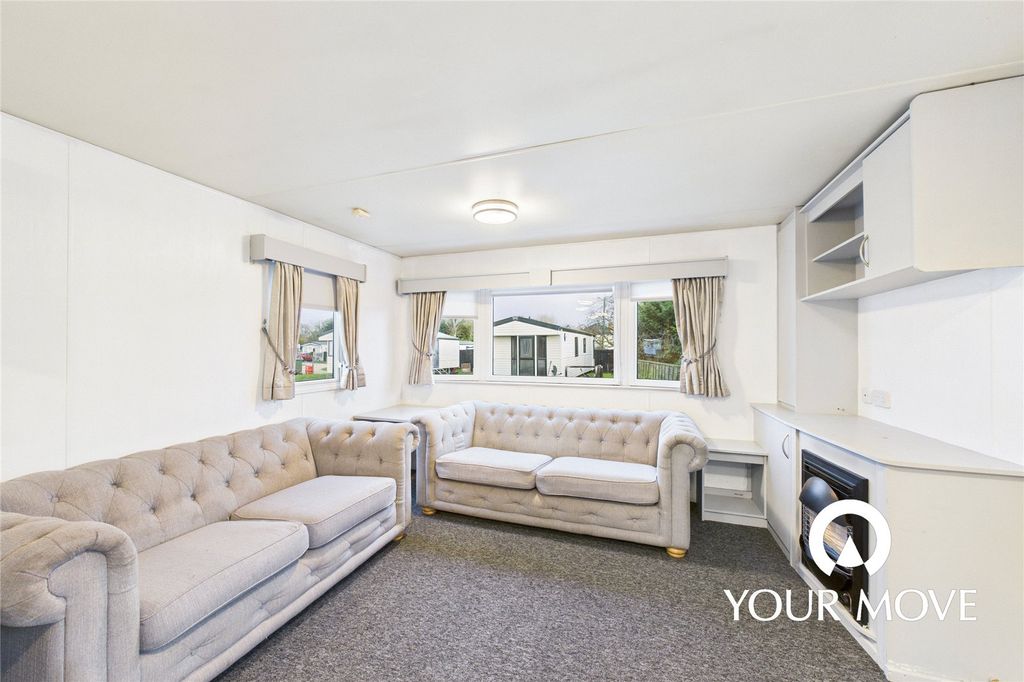 Property photo 2 of 14 Picture No. 02