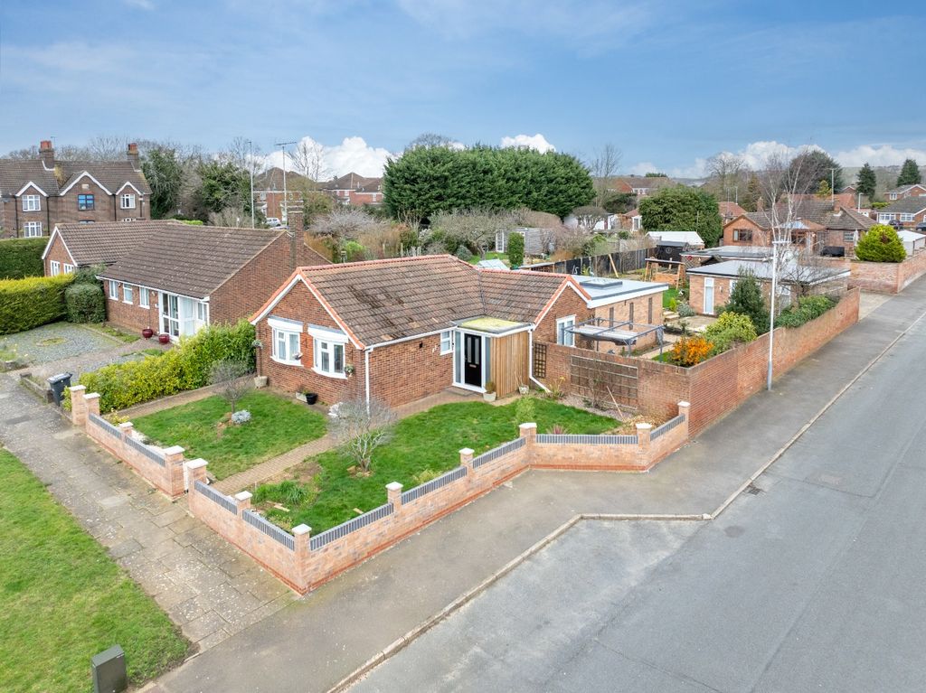 Property photo 1 of 15 4929431