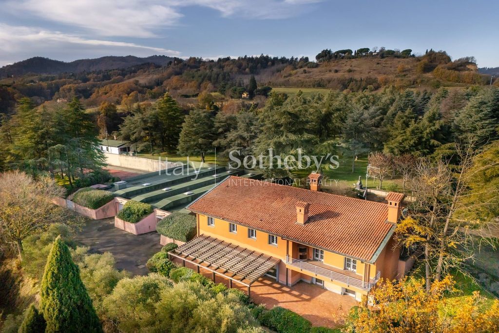 Property photo 2 of 20