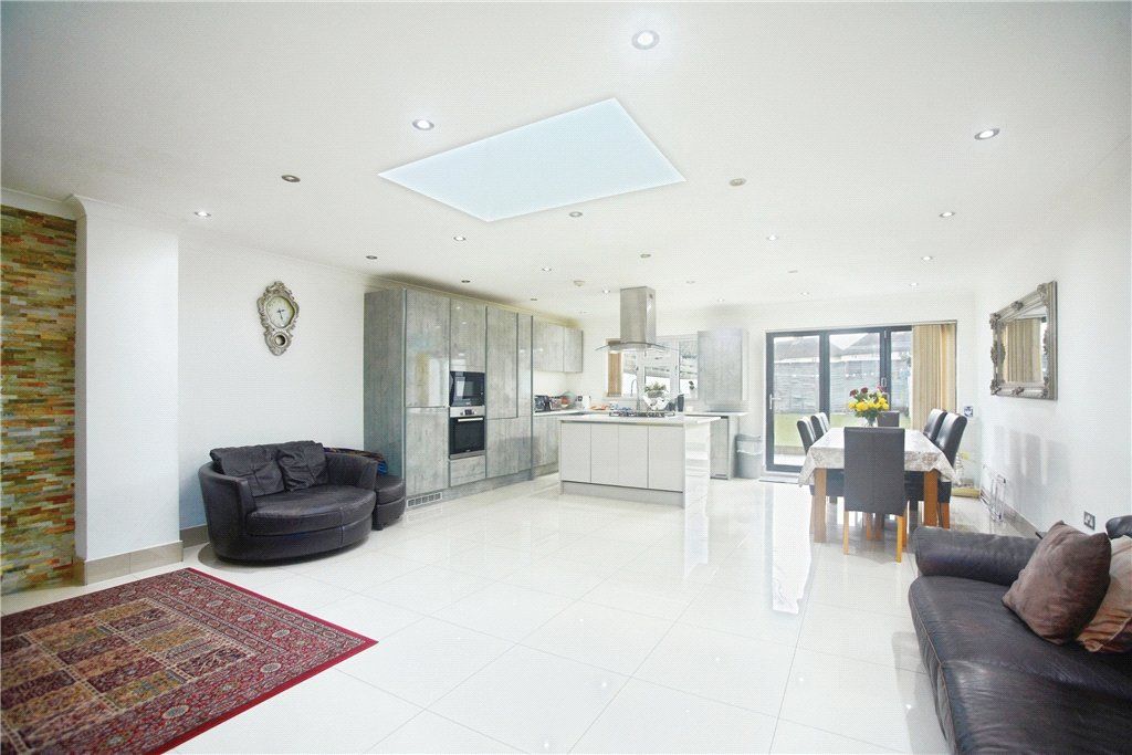 Property photo 2 of 19 Picture No. 06