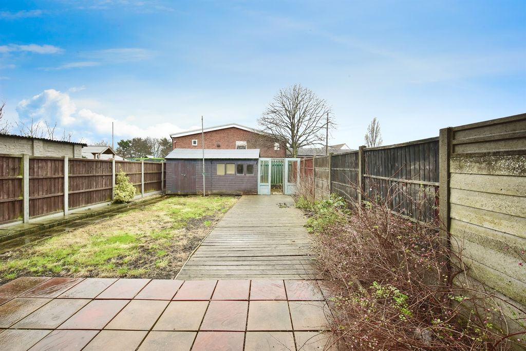 Property photo 3 of 17