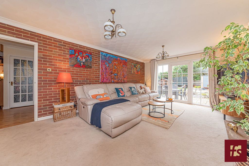 Additional image 5 of 4 bed detached house for saleThe Avenue, Crowthorne, Berkshire RG45