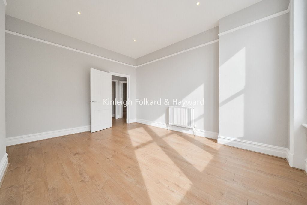 Property photo 2 of 9 Picture No. 05