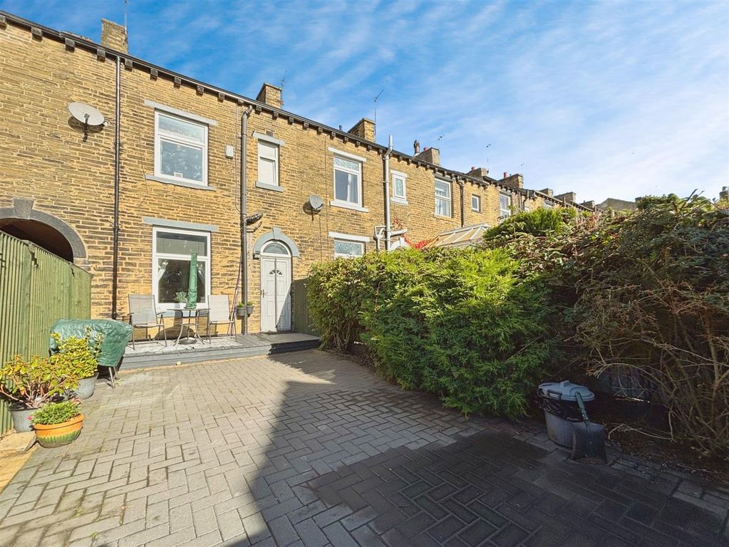 Property photo 1 of 19 Rear Garden