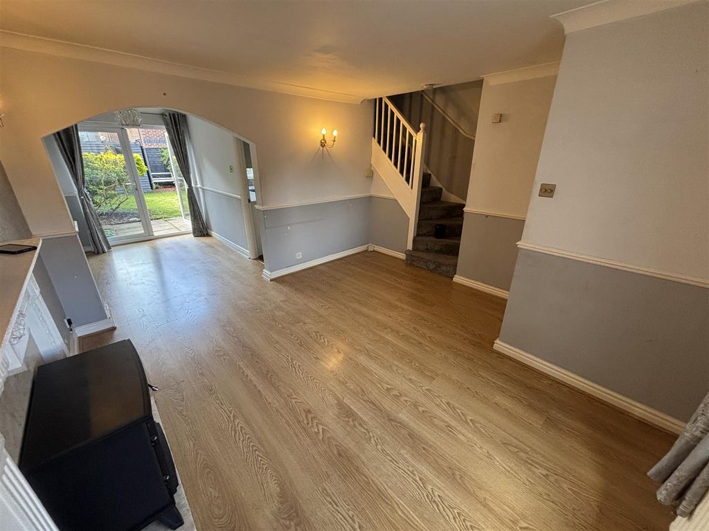 Property photo 3 of 18