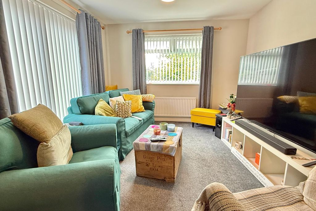 Property photo 2 of 13 Gallery