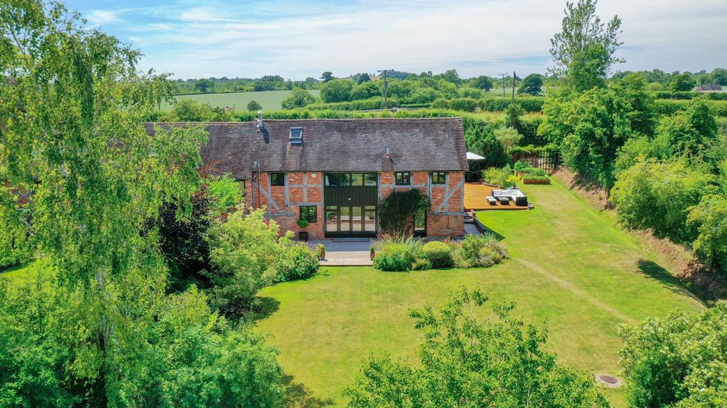 Property photo 1 of 32