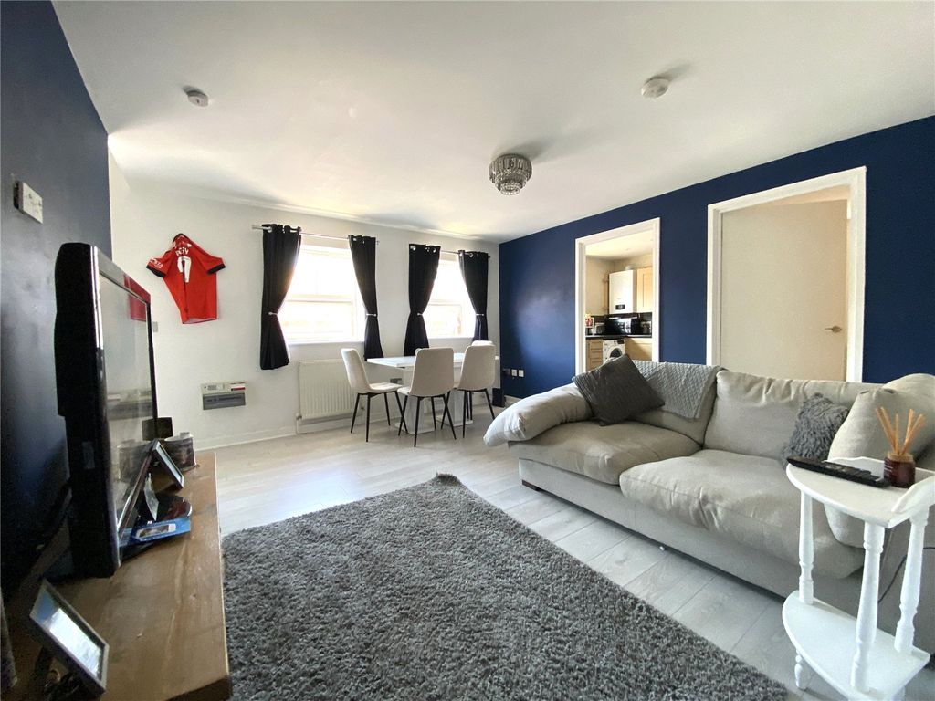 Property photo 2 of 13 Picture No. 01