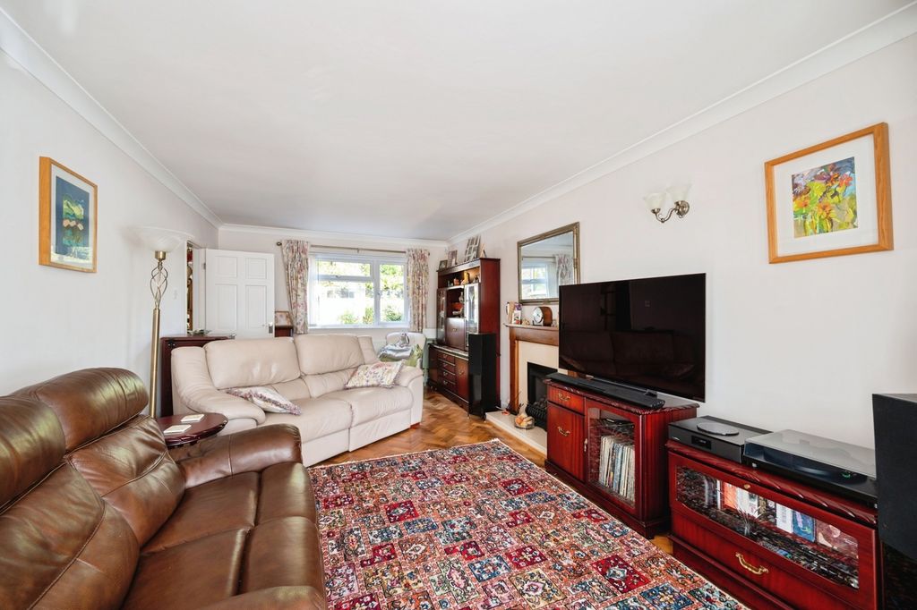 Property photo 2 of 22 Pbox-Img.Jpg