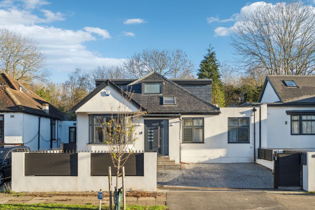 Property photo 1 of 21