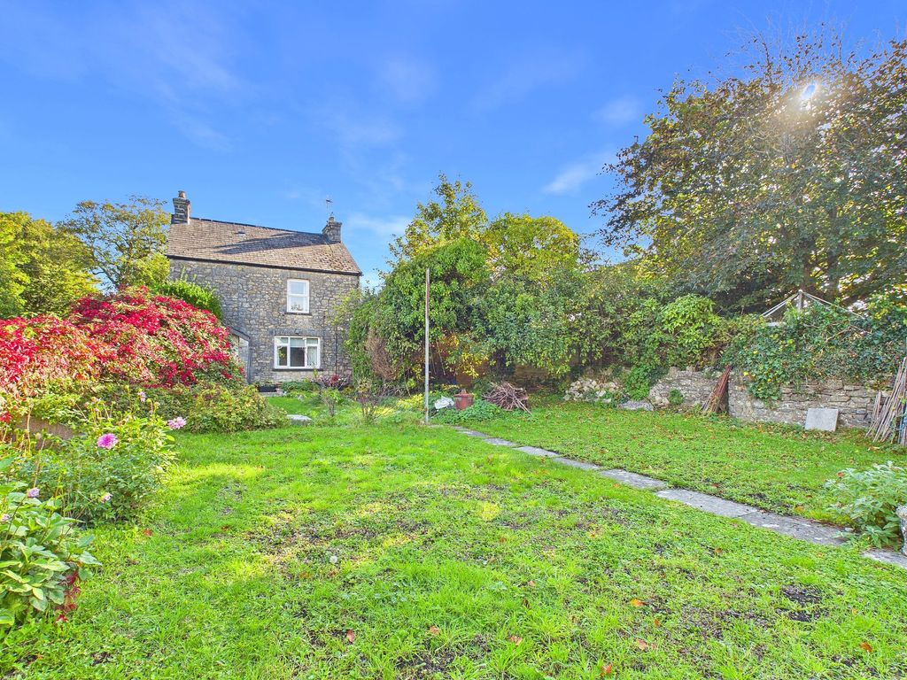Property photo 2 of 22