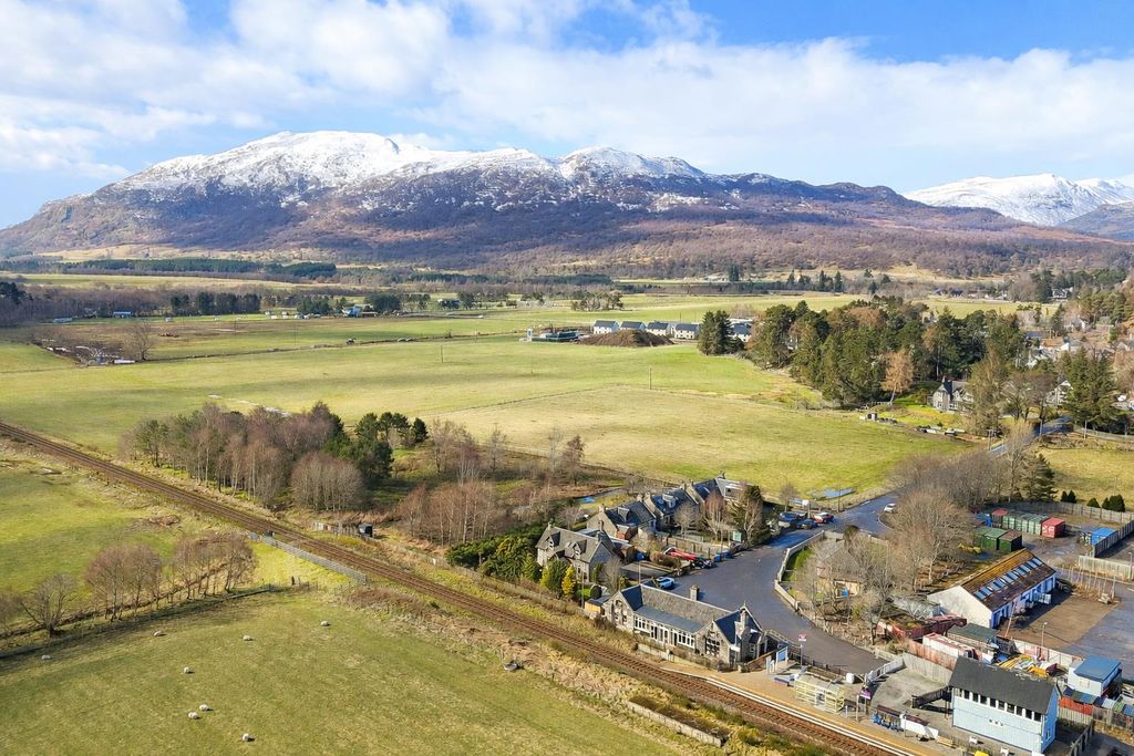 Additional image 28 of 3 bed detached house for saleStation House, Station Road, Newtonmore PH20