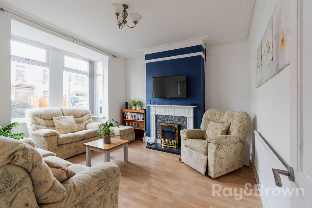 Property photo 2 of 49