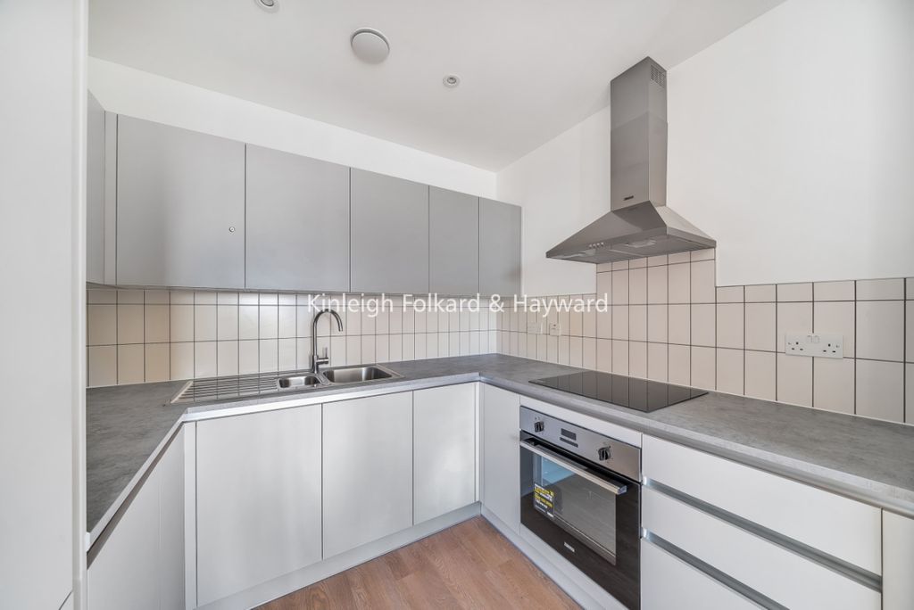 Property photo 2 of 25 Fbc5B649-3E48-4535-8