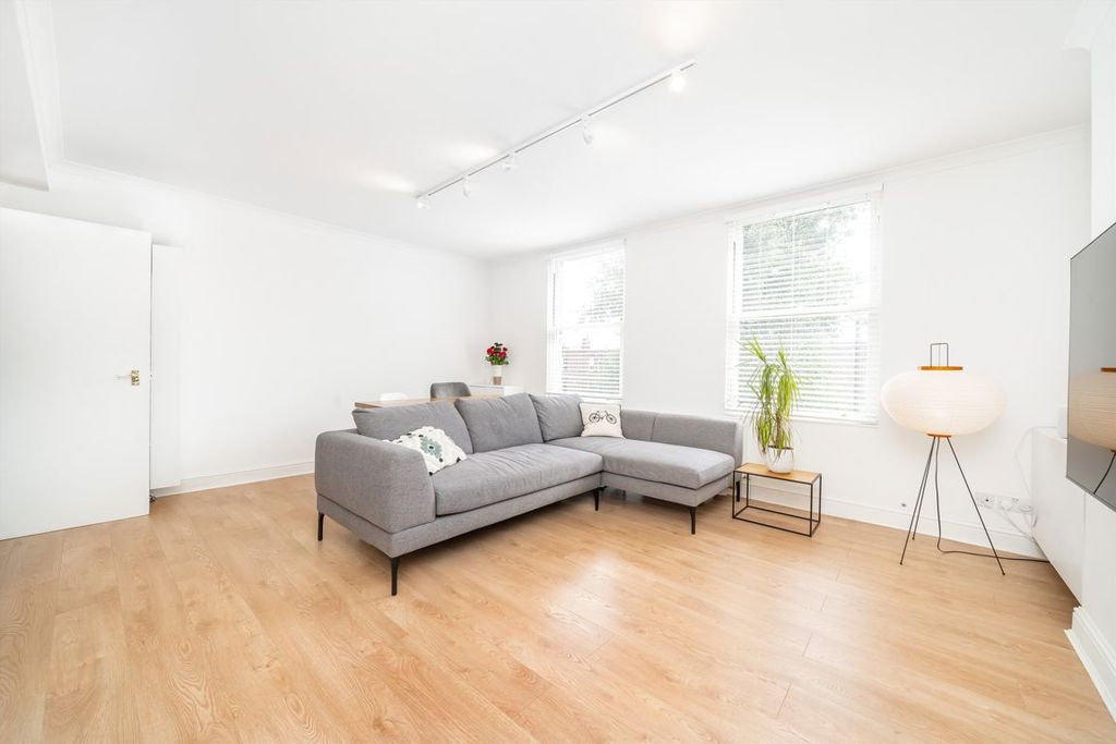 Property photo 2 of 5