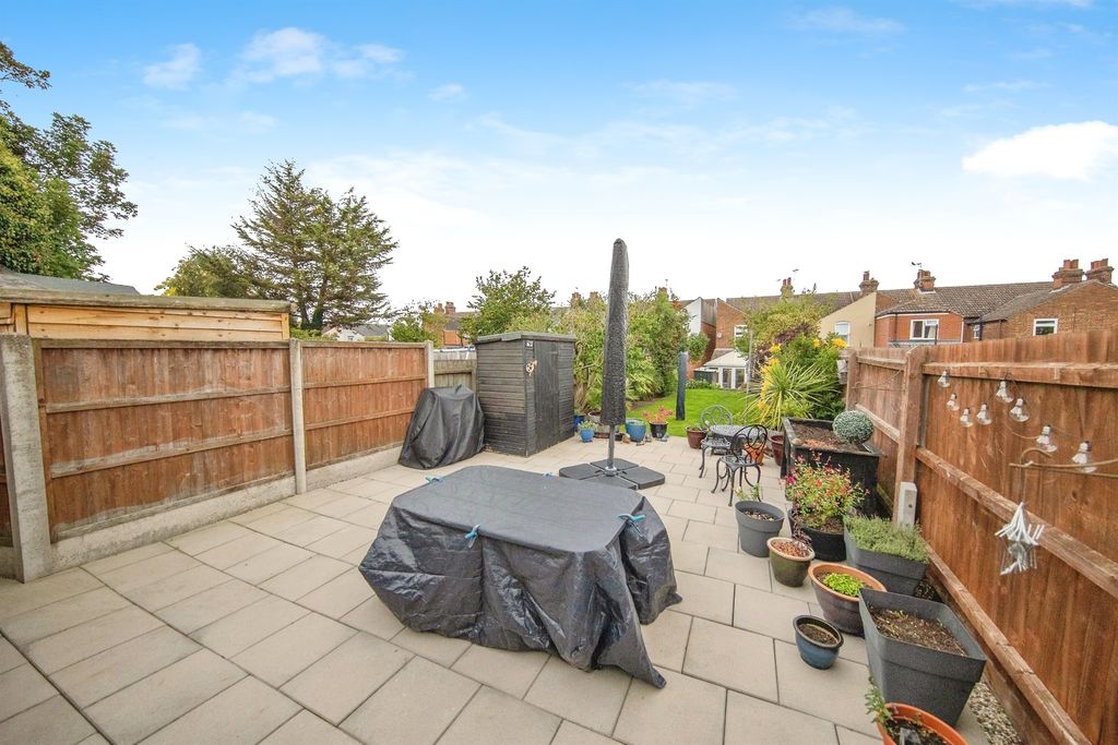 Property photo 2 of 16