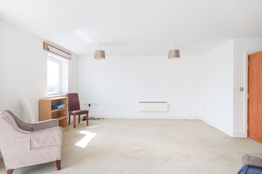 Property photo 3 of 30
