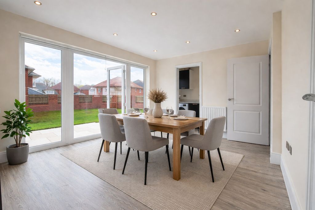 Property photo 3 of 27