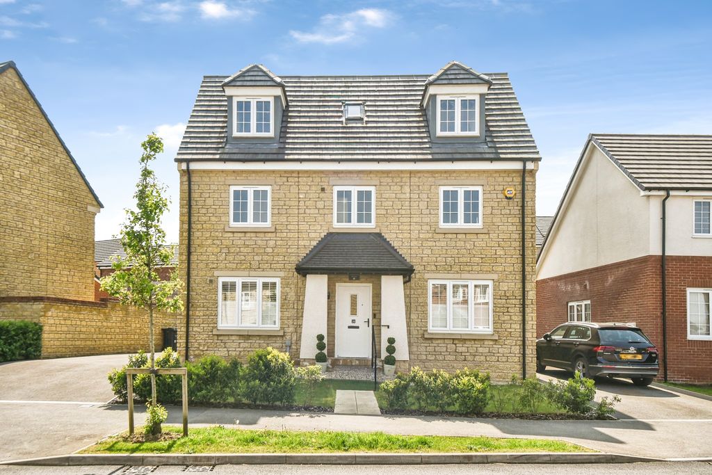 Property photo 1 of 20