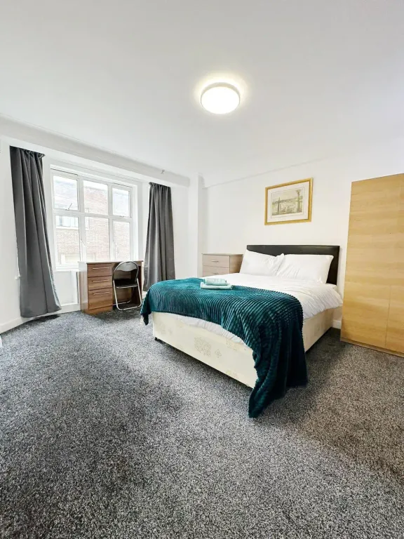 Property photo 1 of 5