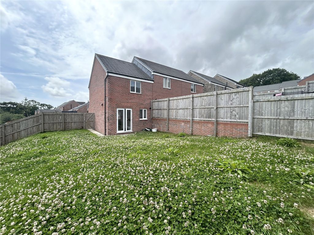 Property photo 2 of 11 Picture No. 03