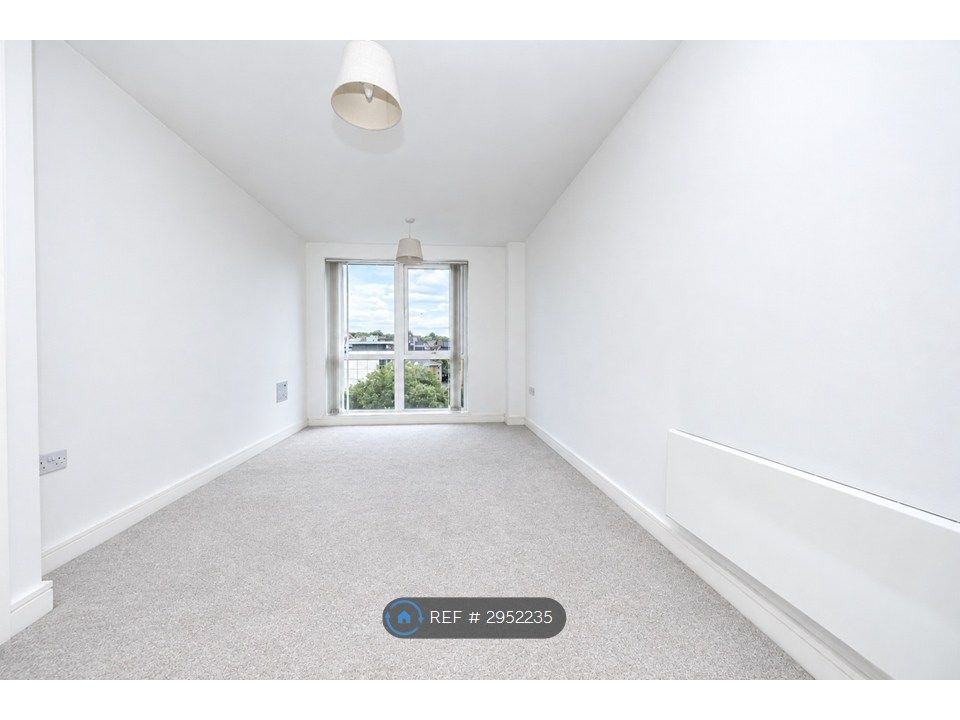 Property photo 3 of 9